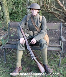 Historia Mannequin-Mannequins r&eacute;alistes et Mains pour Mus&eacute;es et Collectionneurs d'uniformes,costumes,coiffures,casques,casquettes en Militaria et autres, au meilleur prix
